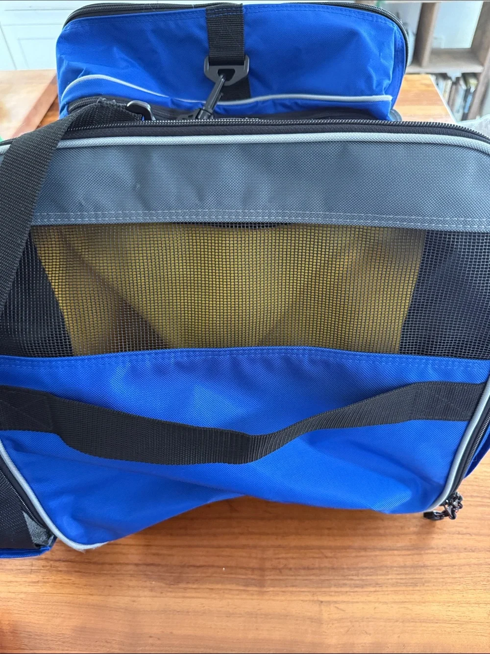 New Eddie Bauer EBTEK duffle bag
